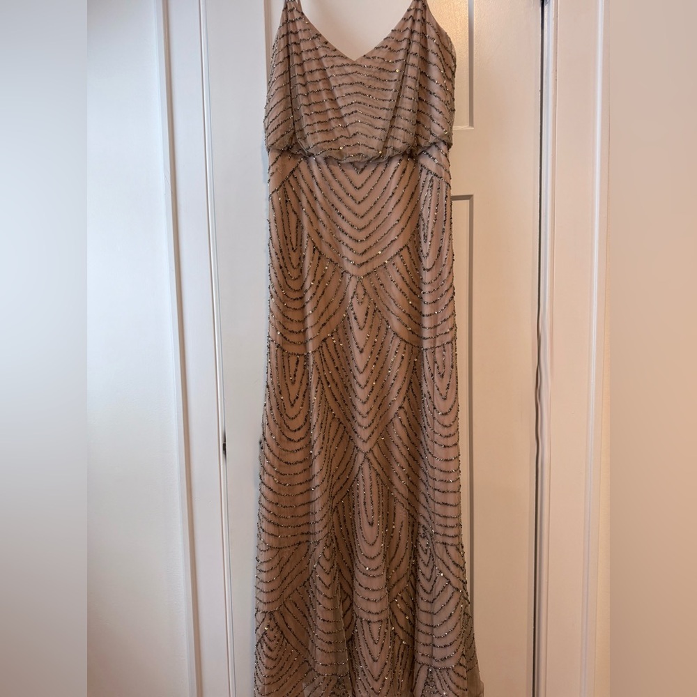 Adriana Papell Art Decor Elegant Beaded Evening Gown
